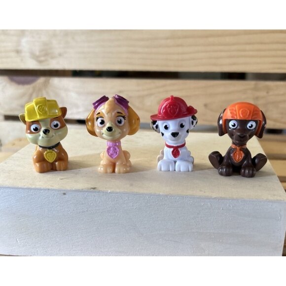 Nickelodeon Paw Patrol Lot of 4 Toy figures cake toppers mini 1.5 inches tall - Picture 1 of 6